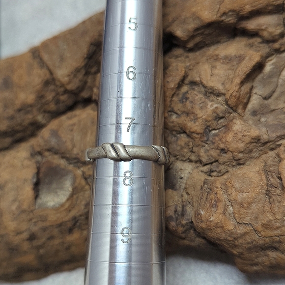 Vintage Native American Rope Design Sterling Silver Band Ring Size 7.5 Stamped - Picture 3 of 5